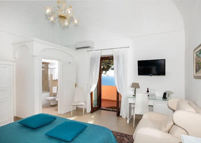Gabrisa Otel 4*